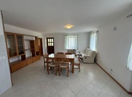 Casa del Sole, Relax e Natura, hotel em Romeno