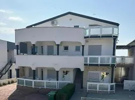 1 Bedroom Nice Apartment In Vir