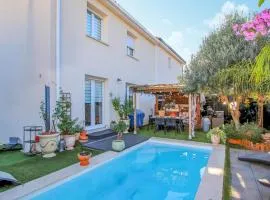 Cozy Home In Sommières