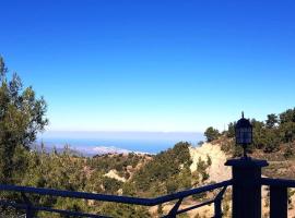 Kyperounta Heights - Breathtaking View, ξενοδοχείο στην Κυπερούντα