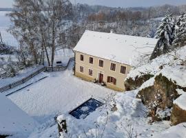 Chalupa Zátyní - celý objekt, ξενοδοχείο σε Dubá