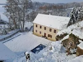 Chalupa Zátyní - celý objekt