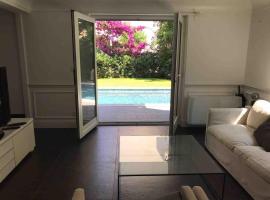Luxury villa with Pool and Garden perfect location, hotel in Beaulieu-sur-Mer