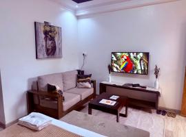 Arabel Riverside Apartment with Swimming Pool, παραθεριστική κατοικία σε Nanyuki