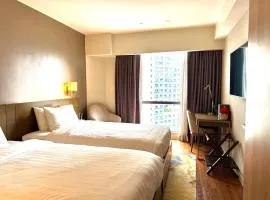 Mesmerizing Twin Bed with Rockwell View