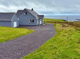 Holiday Home by Silver Strand - Sea View - Wild Atlantic Way, ξενοδοχείο σε Malin Beg
