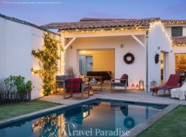 Villa Blanche, hotel em Rivedoux-Plage