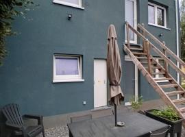 L'Evasion Thudinienne, appartement et g&icirc;te, hotel s bazenima u gradu 'Thuin'