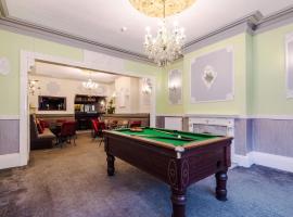 Entire Sonora Park Hotel Sleeps 37 Central Pier, ξενοδοχείο στο Μπλάκπουλ