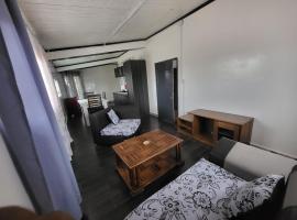 Chez Lalie, hotel com estacionamento em Mandriankeniheny