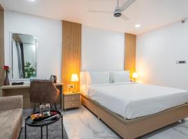 Rcc Hotels Gachibowli, hotel em Hyderabad