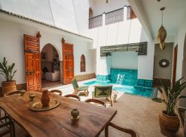 Villa Riad Soles Heated pool Luxury and Beauty, hotel v destinaci Douar Soukkane