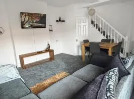 Sleeps 6 2Bed Home Bottesford Village Amaya Thirteen