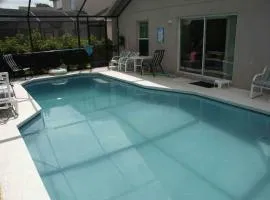 Lake Berkley 5 bedrm 3 bath villa near Disneyland