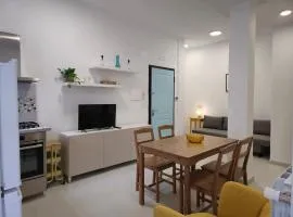 Casa Quarzo, bright and a stone's throw from the beach