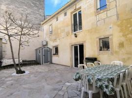 Spacieuse maison de ville, hotel a Redessan