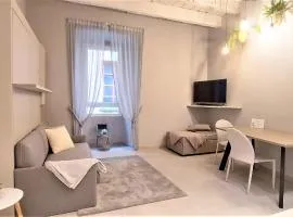 Petronilla House 008055-LT-1202