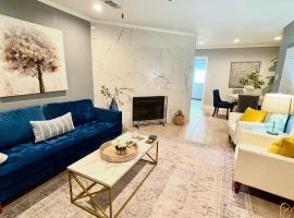 Elegant condo Two ensuite baths with gourmet kitchen near Mall of LA & LSU Top restaurant venues, hotel in Baton Rouge