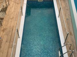 InfiniStay, hotel a Abidjan