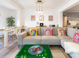 Valencia Designer Apartment next to metro, hotel en Paterna