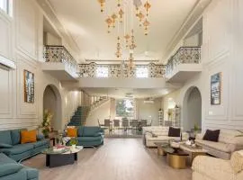 SaffronStays Emerald Farms