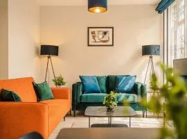 Elysée Suites - Lovely 2 Bed Flat in Southport