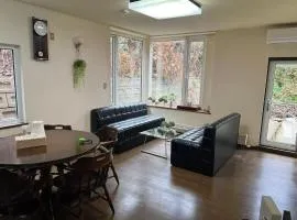 Free Airport Pick-Up Private Aoyama House 青山ハウス