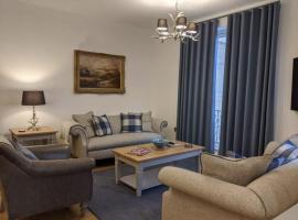 Royal Gardens Apartment 2, hotel v destinaci Dornoch
