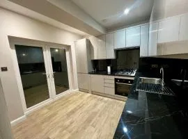Beautiful Modern 3 Bedroom Home