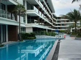 Sunshine Beach, Kora Resort Phuket 5, Bang Tao, Laguna