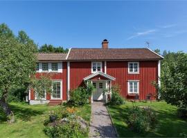 Bullerbü, hotel i Lisabomålen