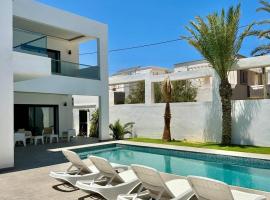 Villa BALI - Djerba, hotel a Taguermess