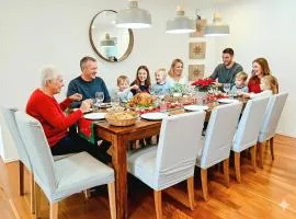 Shell Cove,Game Room, 3 Baths, King Bed, 7kW EV Point, Spacious 1-Story Home