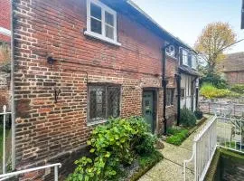 The Clerks Cottage, Eastbridge Hospital