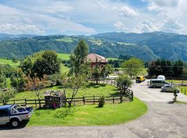 Albaredo Wood Terasse, hotel a Rotzo