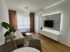 Gold Panorama Apartment 27