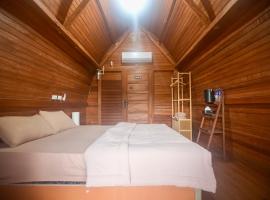 Mulei bungalow Krui, ξενοδοχείο σε Wainapal