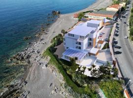 Beach Hotel Terracotta, hotel en Sapri