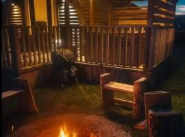 The Galloway Steading - The Fox's Den with Hot Tub and Fire Pit