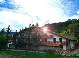 Hotel Chalet du Soleil, hotel in Torgnon