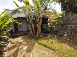 Ti Kaz Bananier, ξενοδοχείο σε Saint-Gilles-les Hauts