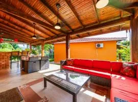 Villaggio 376 - BBQ, Pool, Garden, Smart TV, Parking, AC, King Bed, Laundry facilities