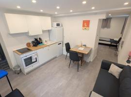 Gemütliche 2 Zimmer Wohnung, hotel em Göppingen