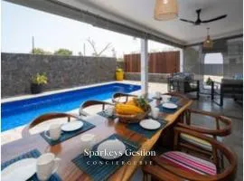 SG19 Villa Serenity Lux