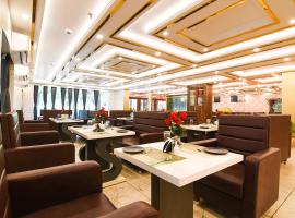 Super Townhouse OAK Sayhallo Sincity, hotel near Biju Patnaik International Airport - BBI, Bhubaneshwar