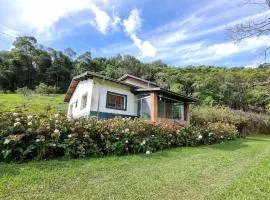 Charmosa Casa em Sítio na Serra do Mar