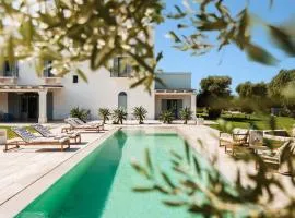 HelloAPULIA Masseria Carretta - Infinity Pool & Sea View Escape, 2 min from Savelletri and the coastline
