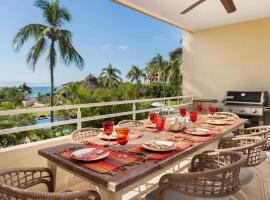 Luxury Oceanview Condo Steps to El Anclote, hotel sa Punta Mita