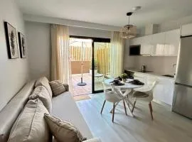 New and cozy apartment next to the beach