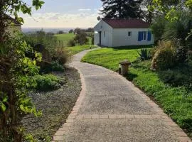 La Manelière Logement 3 Gîte accessible PMR de campagne à 10 min du Puy duFou